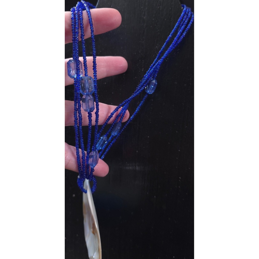 Vintage Boho Beaded Necklace Big Mother‎ of Pearl Pendant Blue Ombre Ocean Beach - Picture 8 of 9